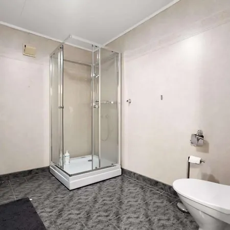 Lovly 3 Bedroom With The View Of Aurora