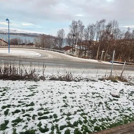 Διαμέρισμα Lovly 3 Bedroom With The View Of Aurora *