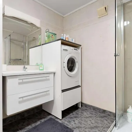 Lovly 3 Bedroom With The View Of Aurora Διαμέρισμα